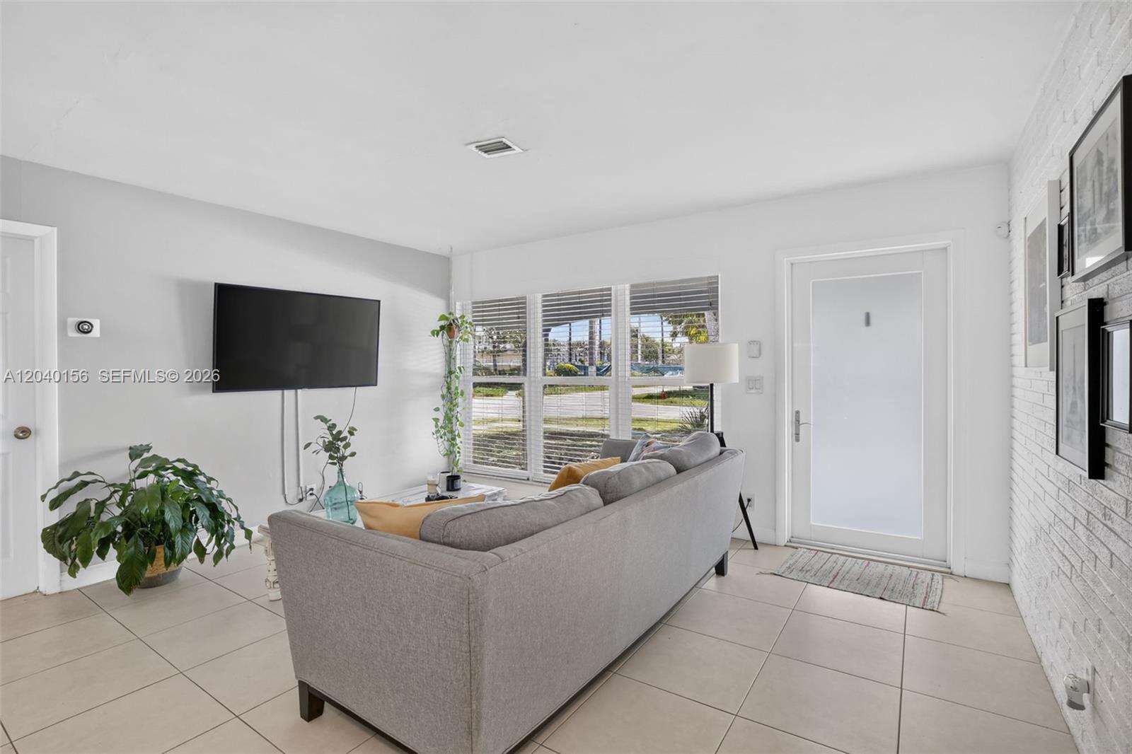 2220 40th Ave, Hollywood, FL 33021 - For Sale photo 5