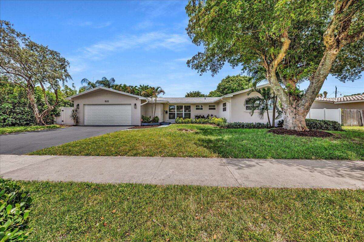 611 Highland, Hollywood, FL 33021 - For Sale photo 1
