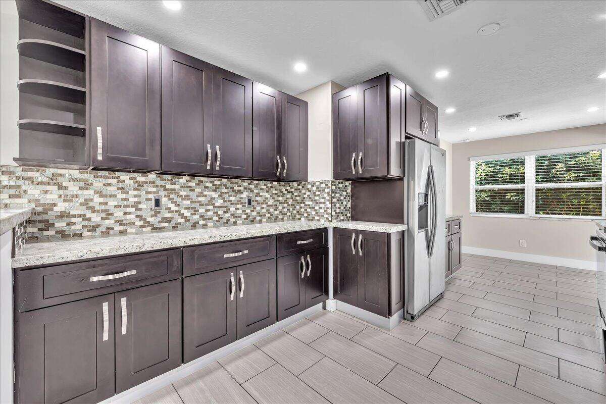 611 Highland, Hollywood, FL 33021 - For Sale photo 13