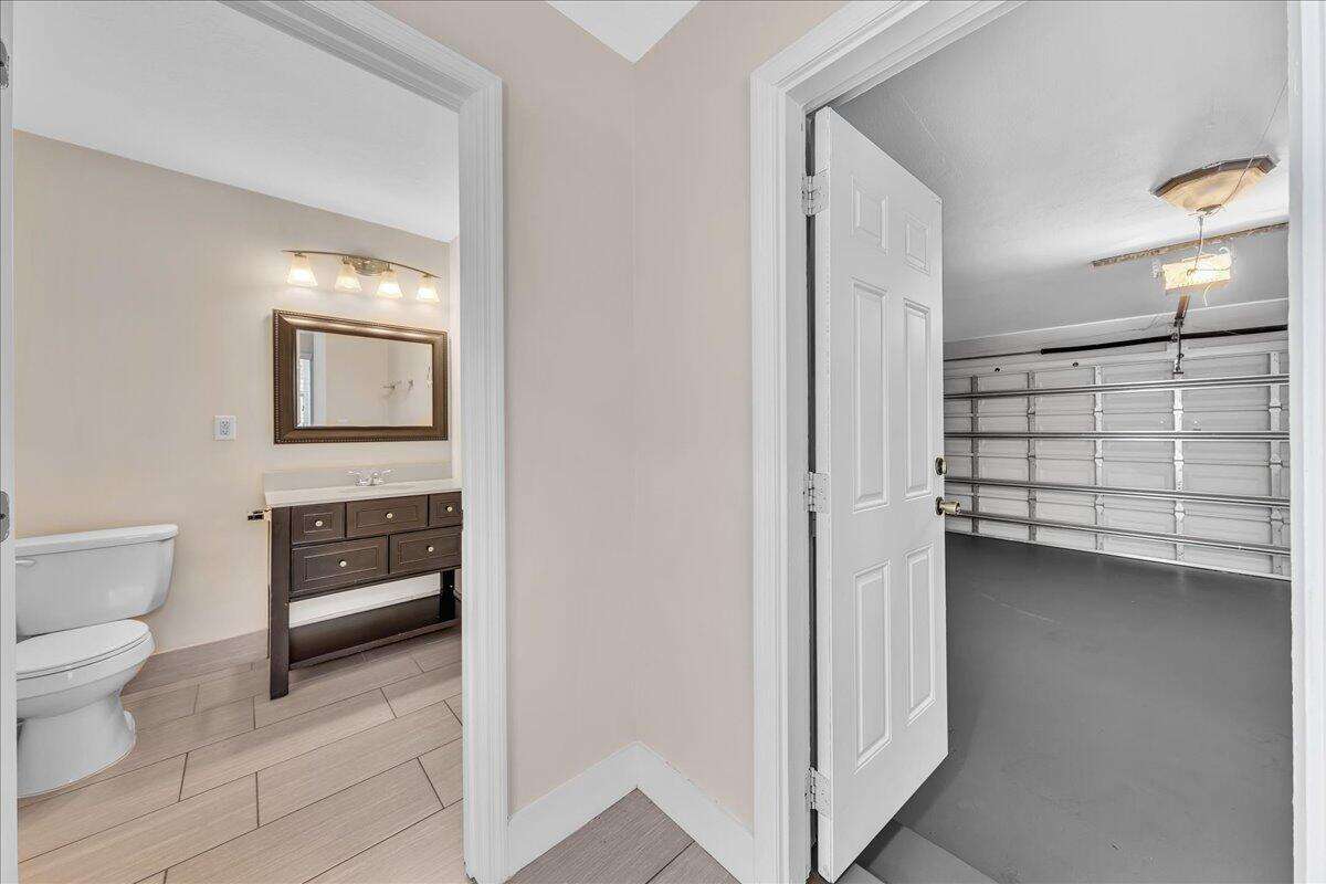 611 Highland, Hollywood, FL 33021 - For Sale photo 31