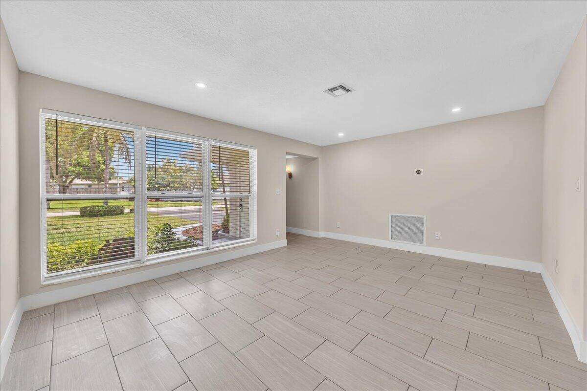 611 Highland, Hollywood, FL 33021 - For Sale photo 7
