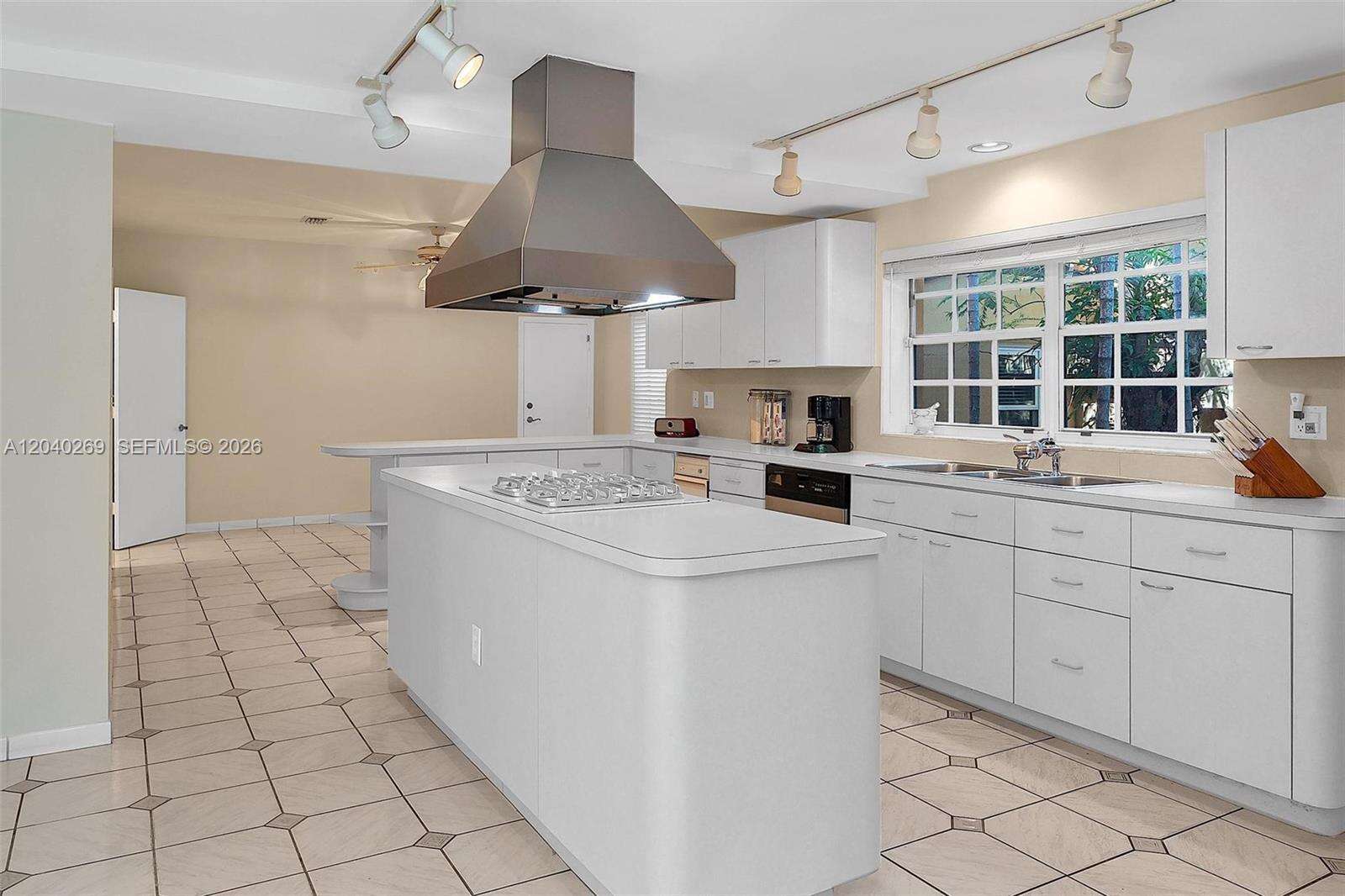 5309 Alton Rd, Miami Beach, FL 33140 - For Sale photo 11