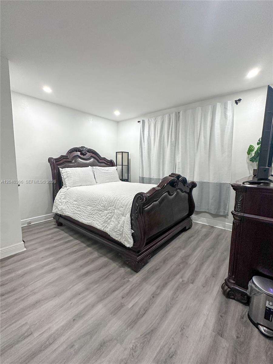 6930 Coolidge St, Hollywood, FL 33024 - Pending Sale photo 13