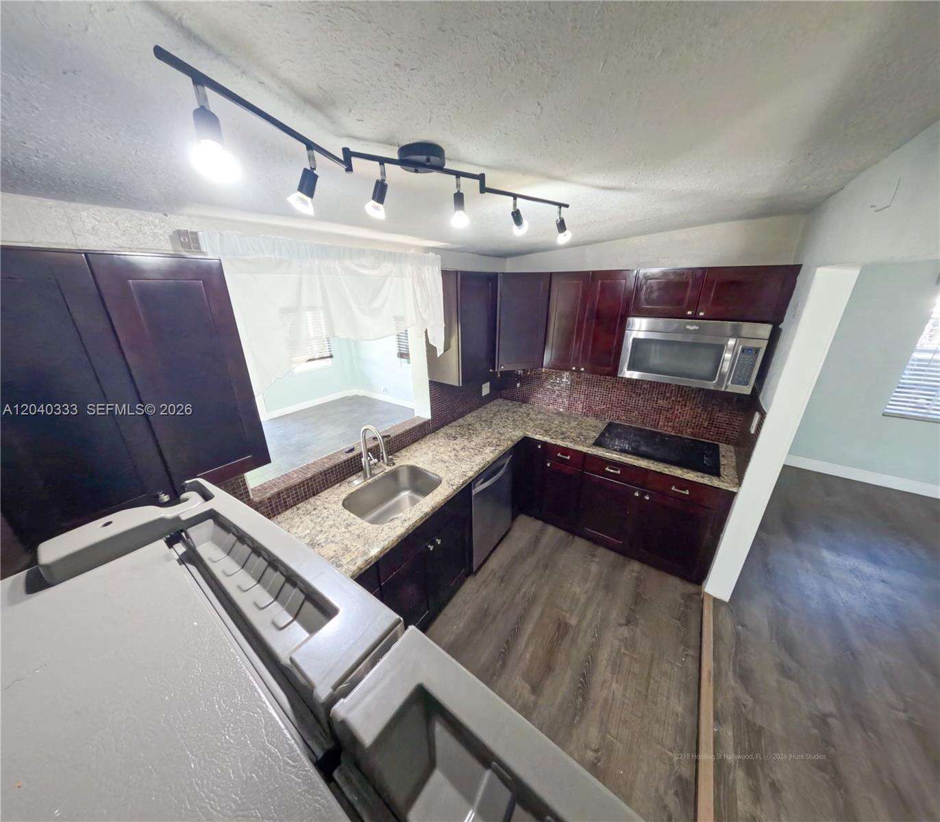2218 Harding St, Hollywood, FL 33020 - For Sale photo 77