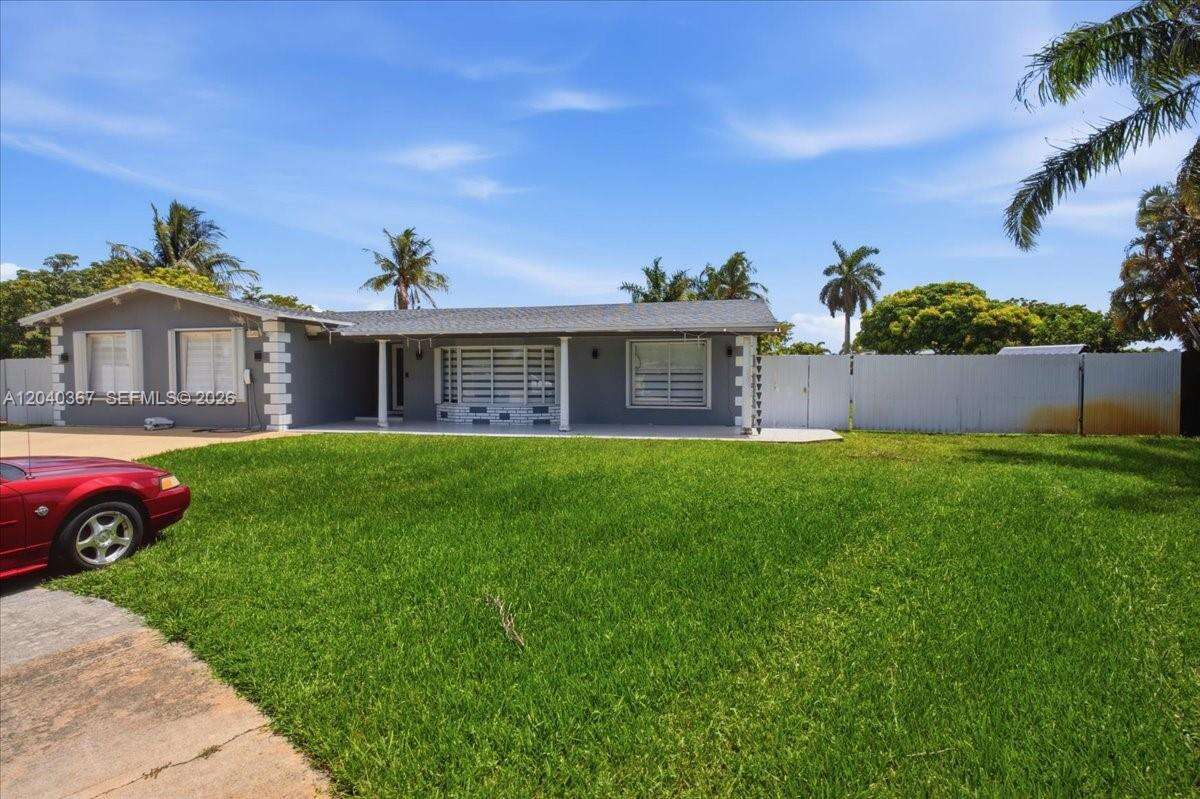 10450 19th St, Pembroke Pines, FL 33026 - For Sale photo 1