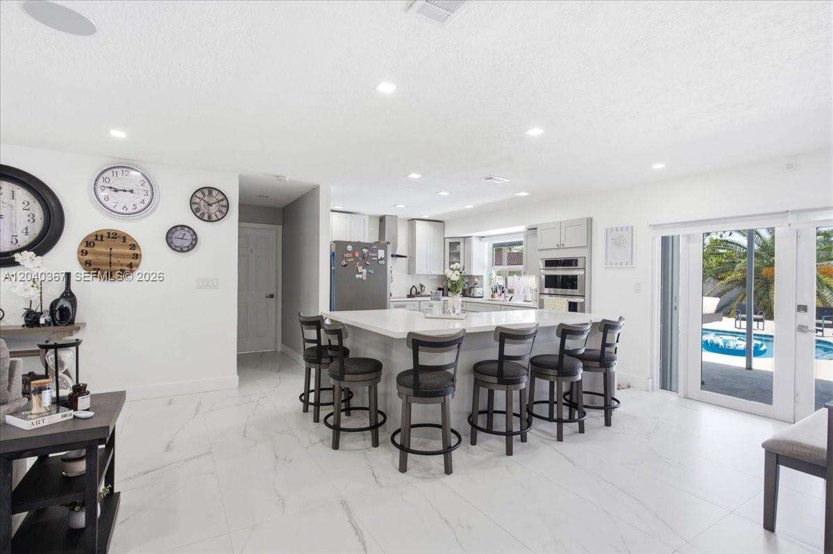 10450 19th St, Pembroke Pines, FL 33026 - For Sale photo 14