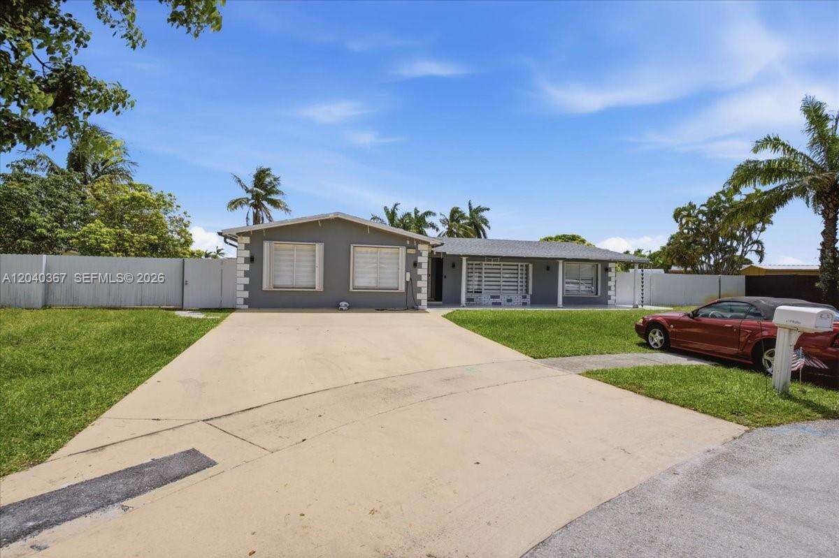 10450 19th St, Pembroke Pines, FL 33026 - For Sale photo 3