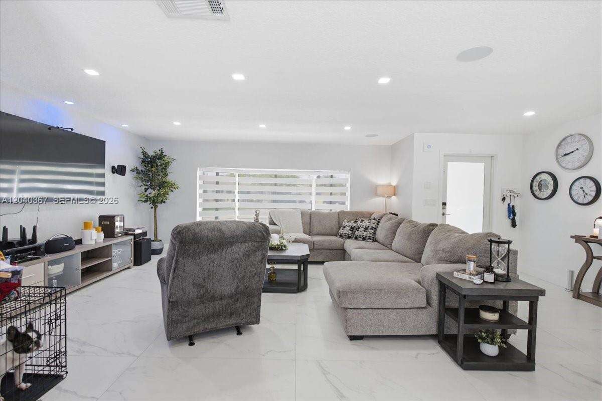 10450 19th St, Pembroke Pines, FL 33026 - For Sale photo 24