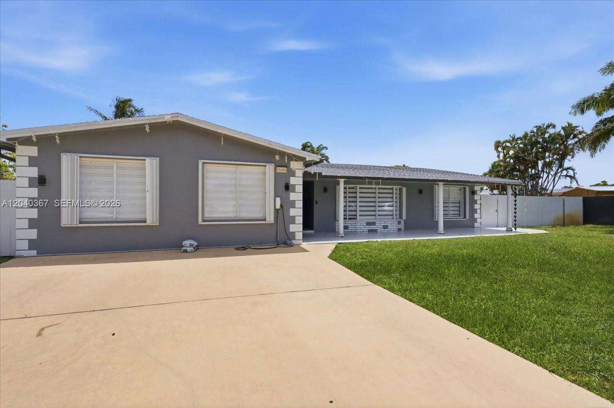 10450 19th St, Pembroke Pines, FL 33026 - For Sale photo 4