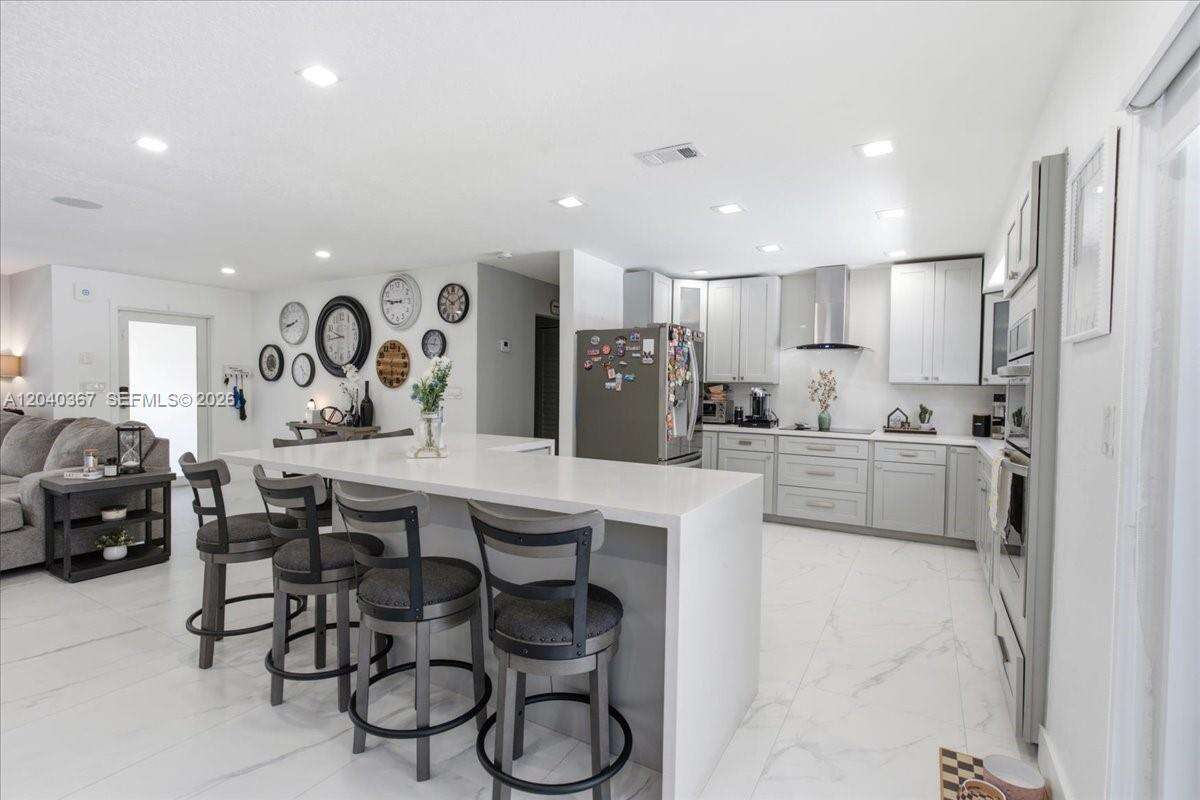 10450 19th St, Pembroke Pines, FL 33026 - For Sale photo 6