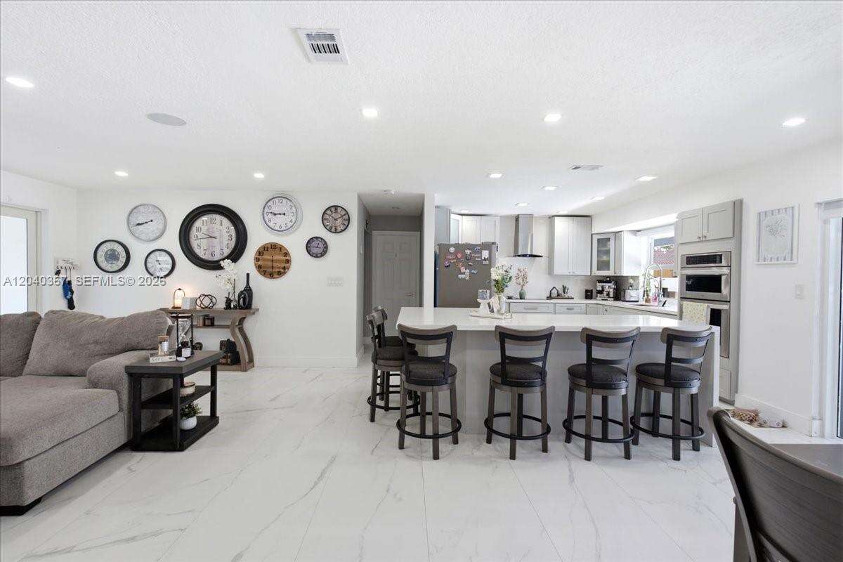 10450 19th St, Pembroke Pines, FL 33026 - For Sale photo 7