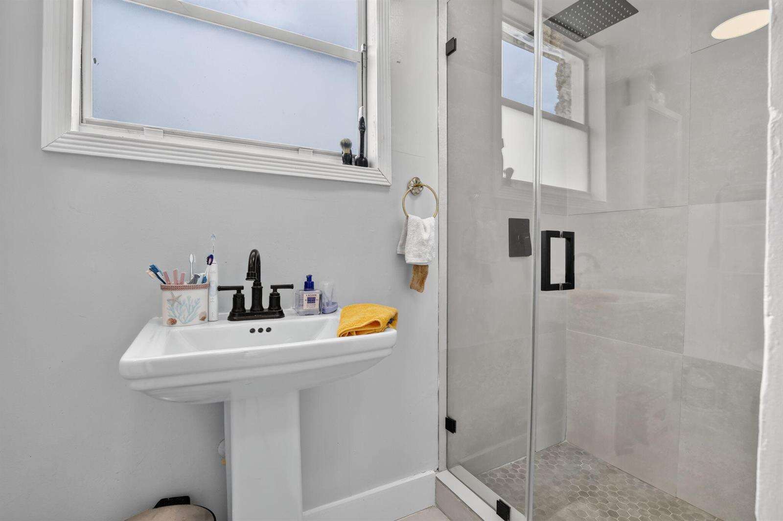 2465 Taylor, Hollywood, FL 33020 - For Sale photo 21