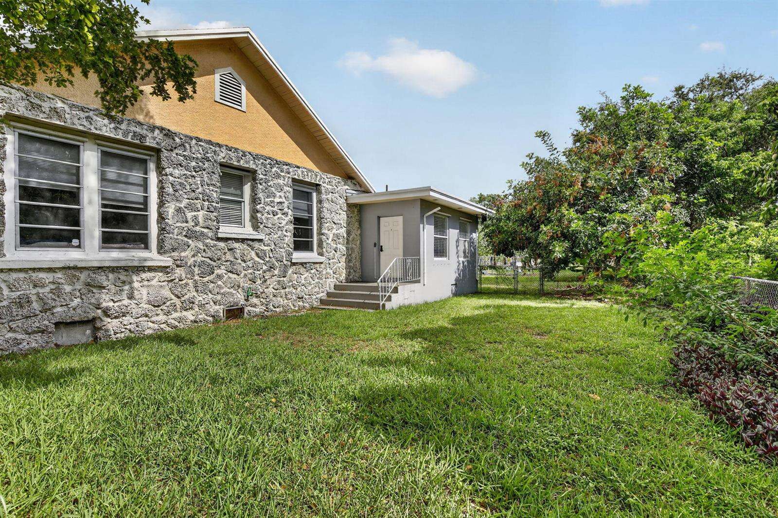2465 Taylor, Hollywood, FL 33020 - For Sale photo 29
