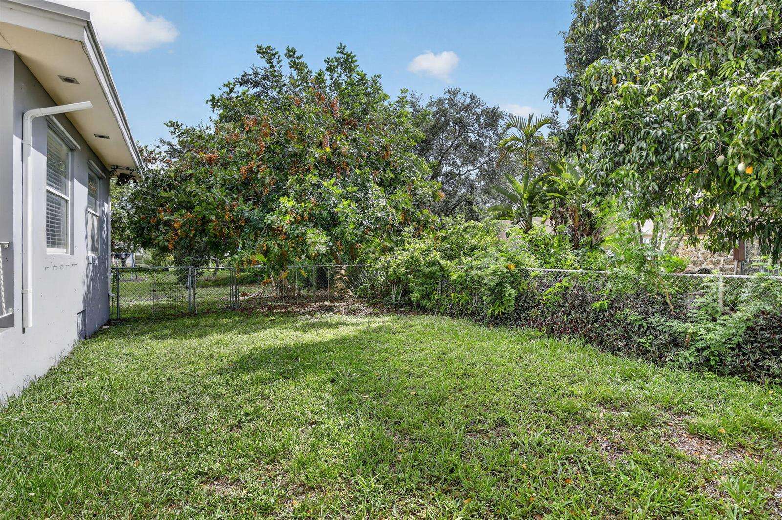 2465 Taylor, Hollywood, FL 33020 - For Sale photo 30