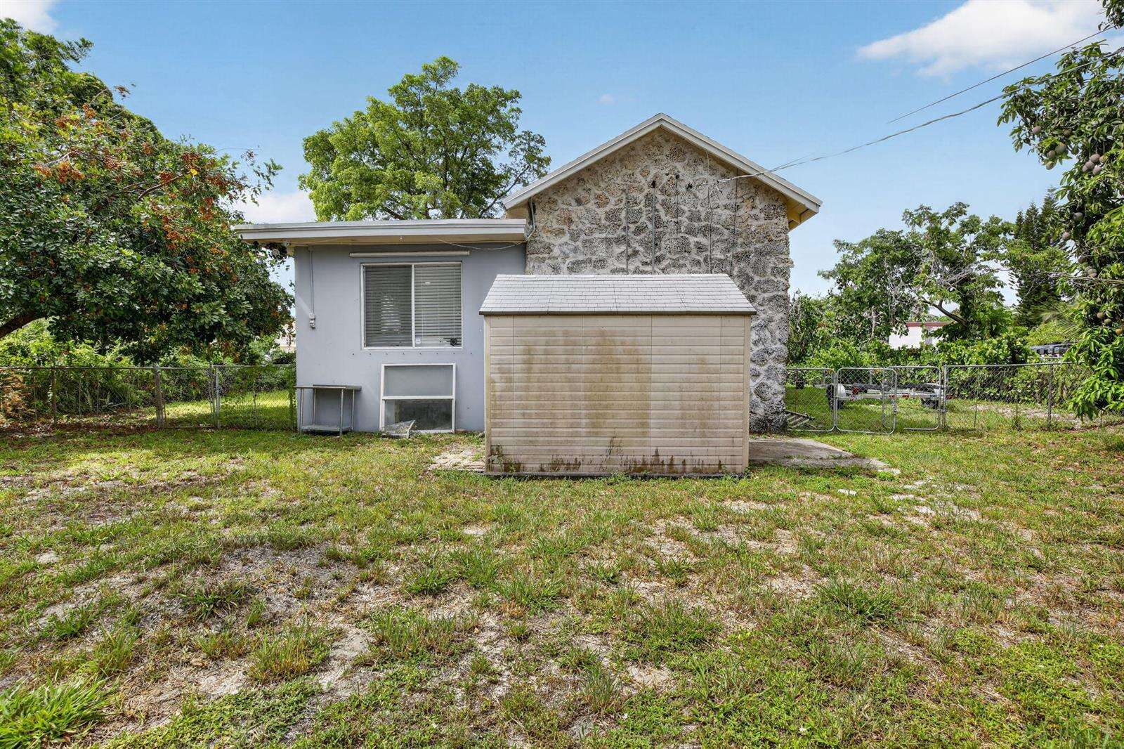 2465 Taylor, Hollywood, FL 33020 - For Sale photo 38