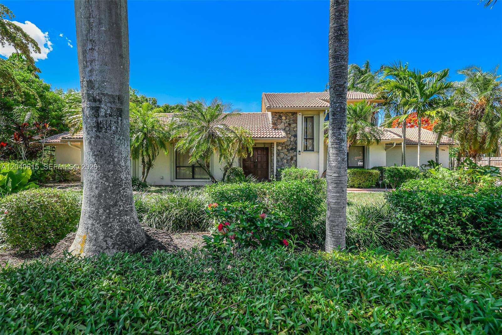 14941 164th Ter, Miami, FL 33187 - For Sale photo 2