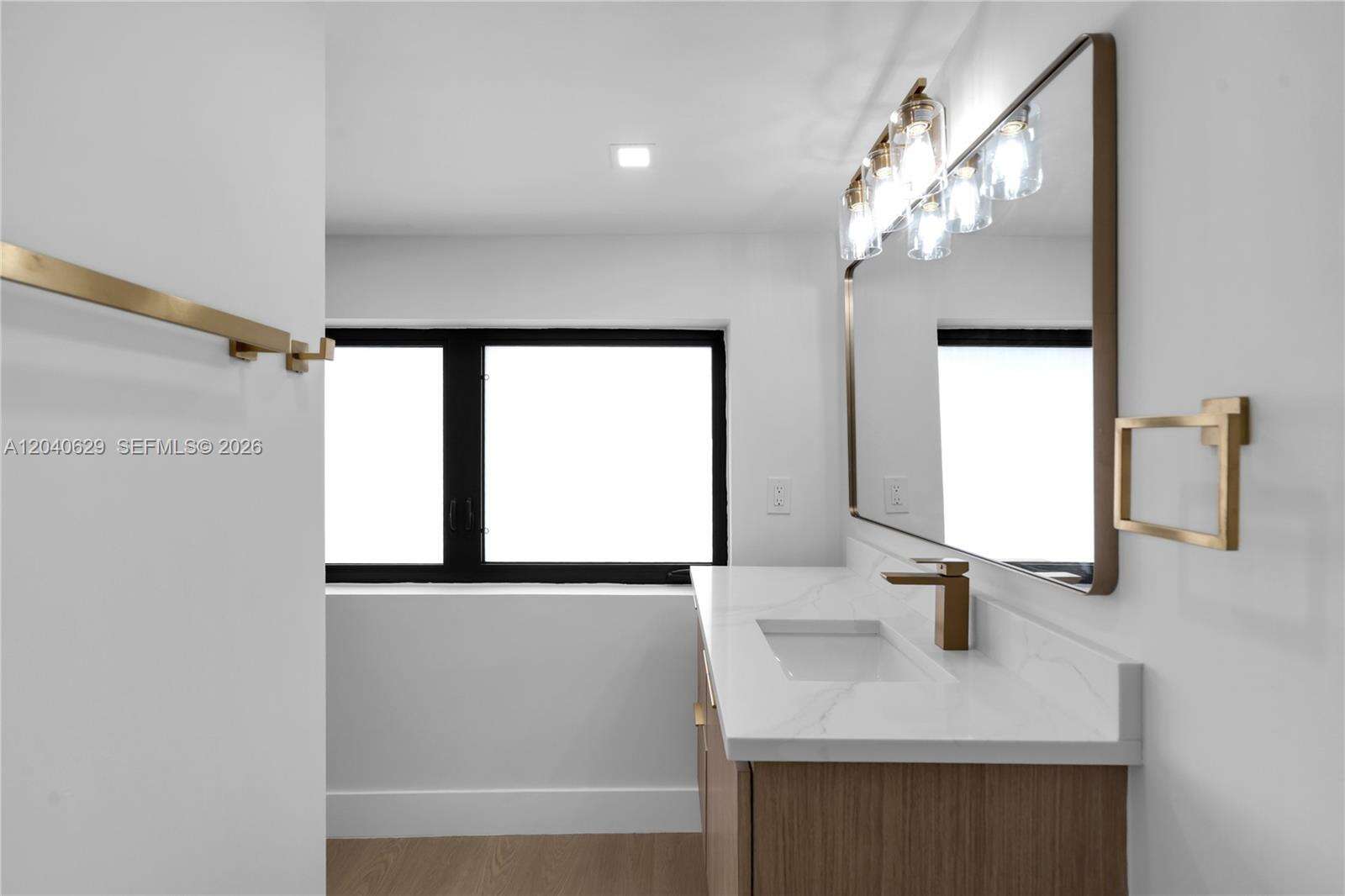 337 28th St, Miami Beach, FL 33140 - For Sale photo 32