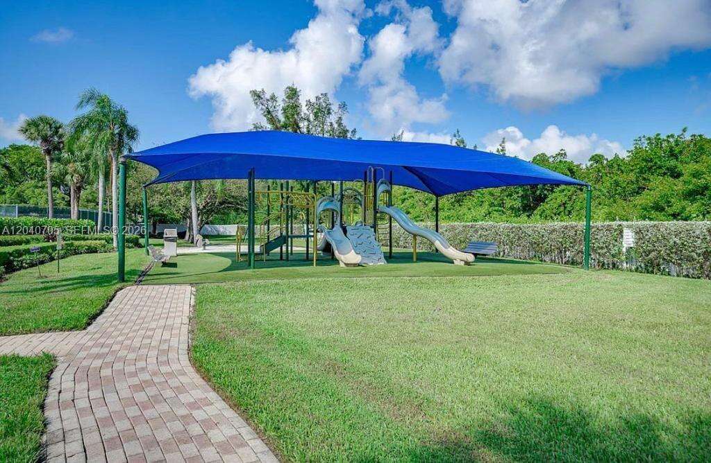 1125 Butternut Ln, Hollywood, FL 33019 - For Sale photo 26