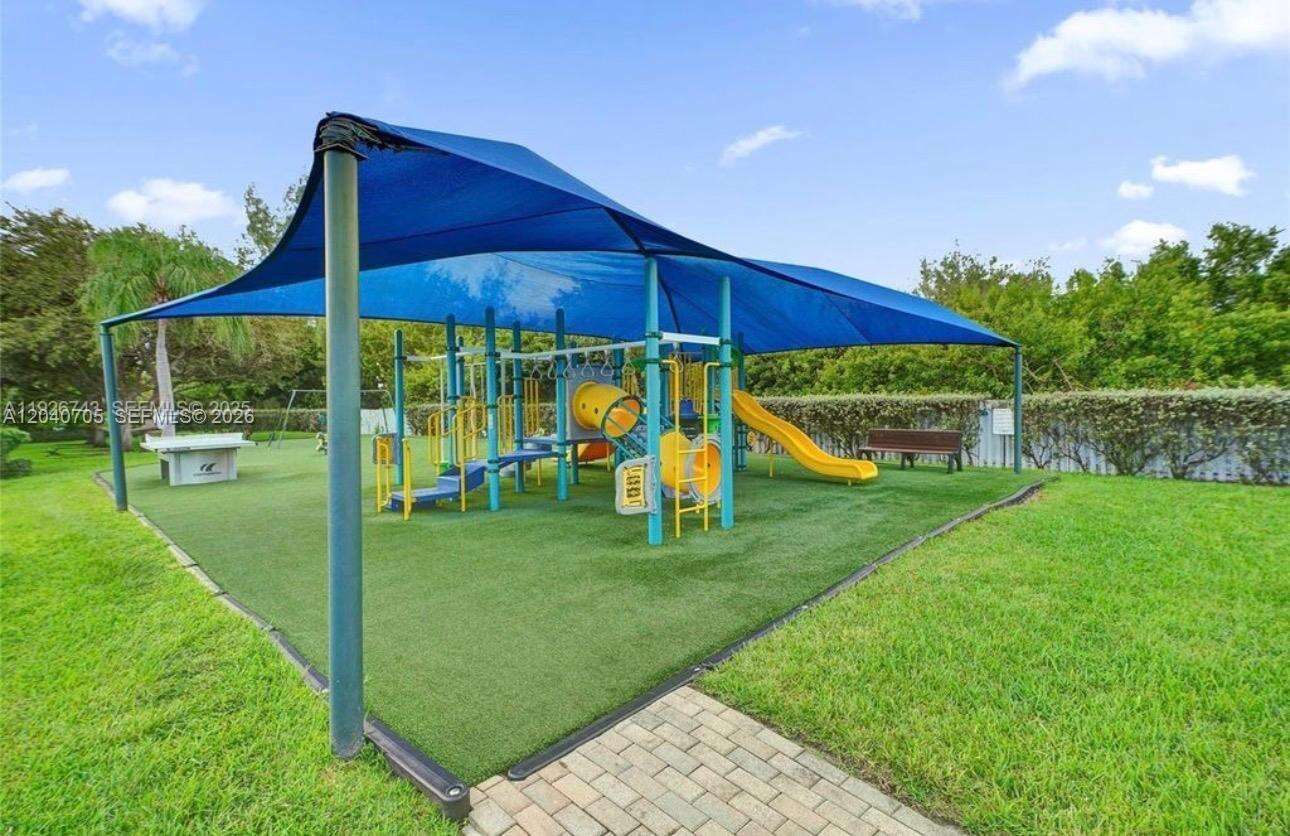 1125 Butternut Ln, Hollywood, FL 33019 - For Sale photo 27