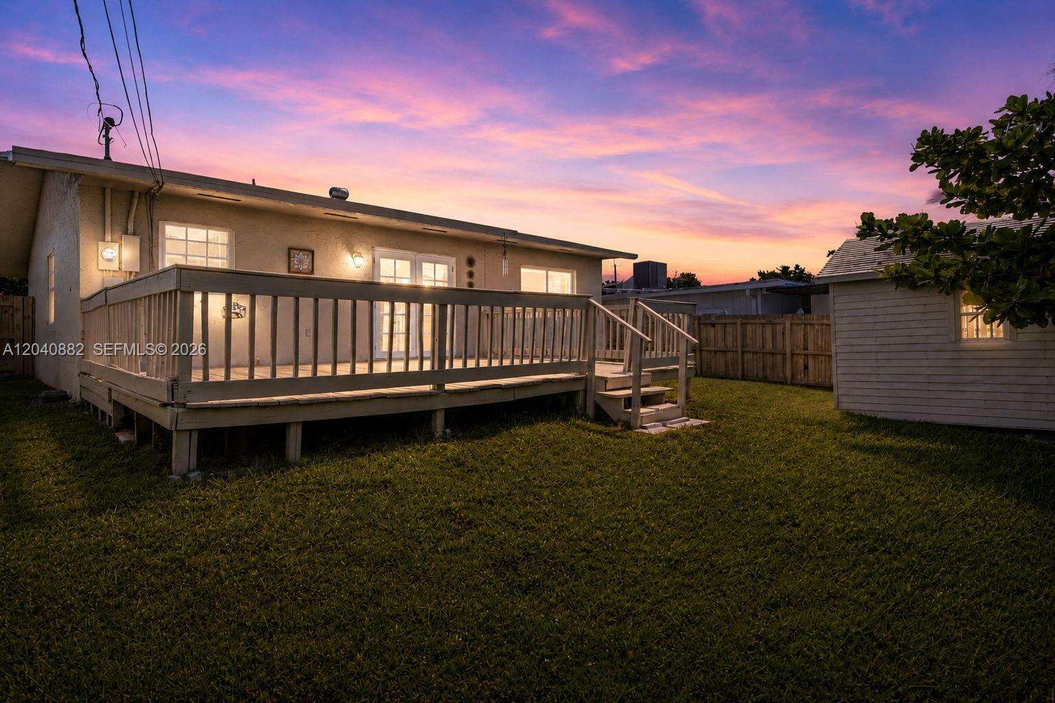 816 Johnson St, Hollywood, FL 33019 - For Sale photo 2