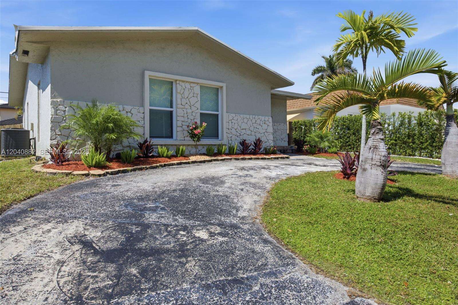 816 Johnson St, Hollywood, FL 33019 - For Sale photo 5