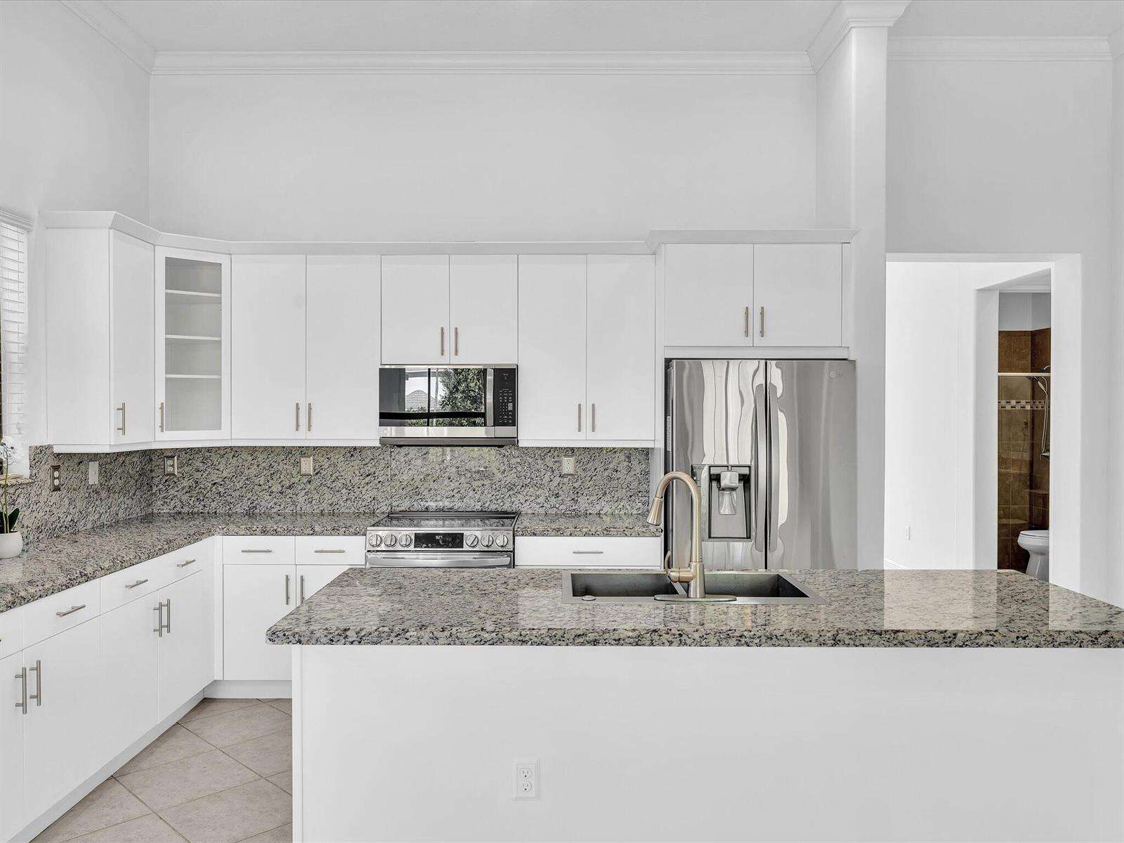 2680 84th, Pembroke Pines, FL 33024 - For Sale photo 15