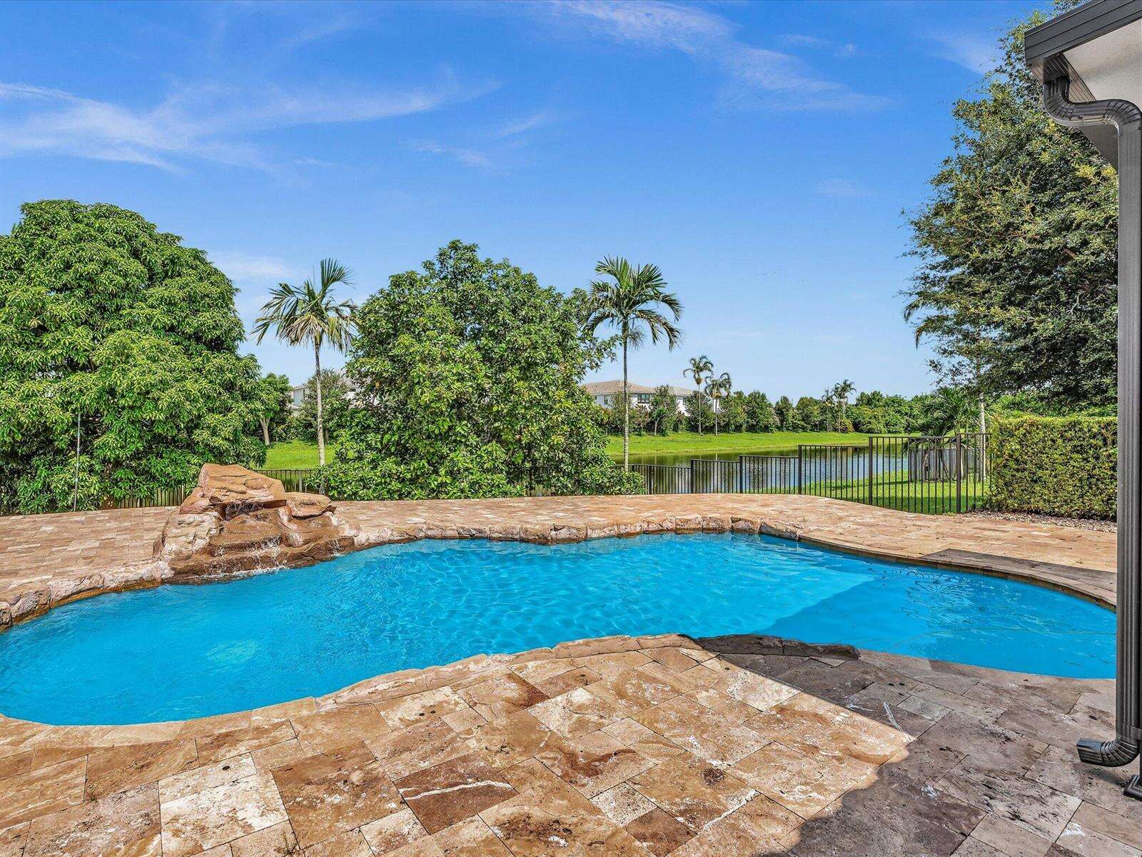 2680 84th, Pembroke Pines, FL 33024 - For Sale photo 5