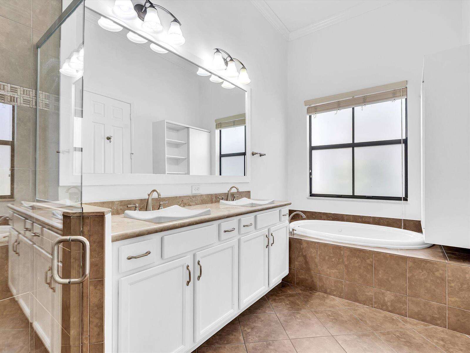 2680 84th, Pembroke Pines, FL 33024 - For Sale photo 46