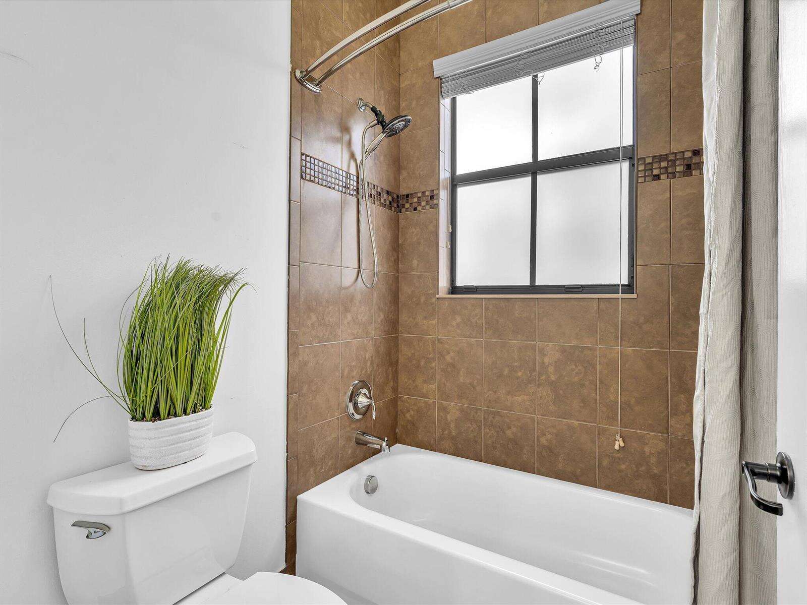 2680 84th, Pembroke Pines, FL 33024 - For Sale photo 60