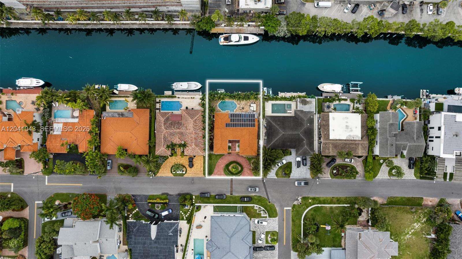 3220 164th St, North Miami Beach, FL 33160 - For Sale photo 1