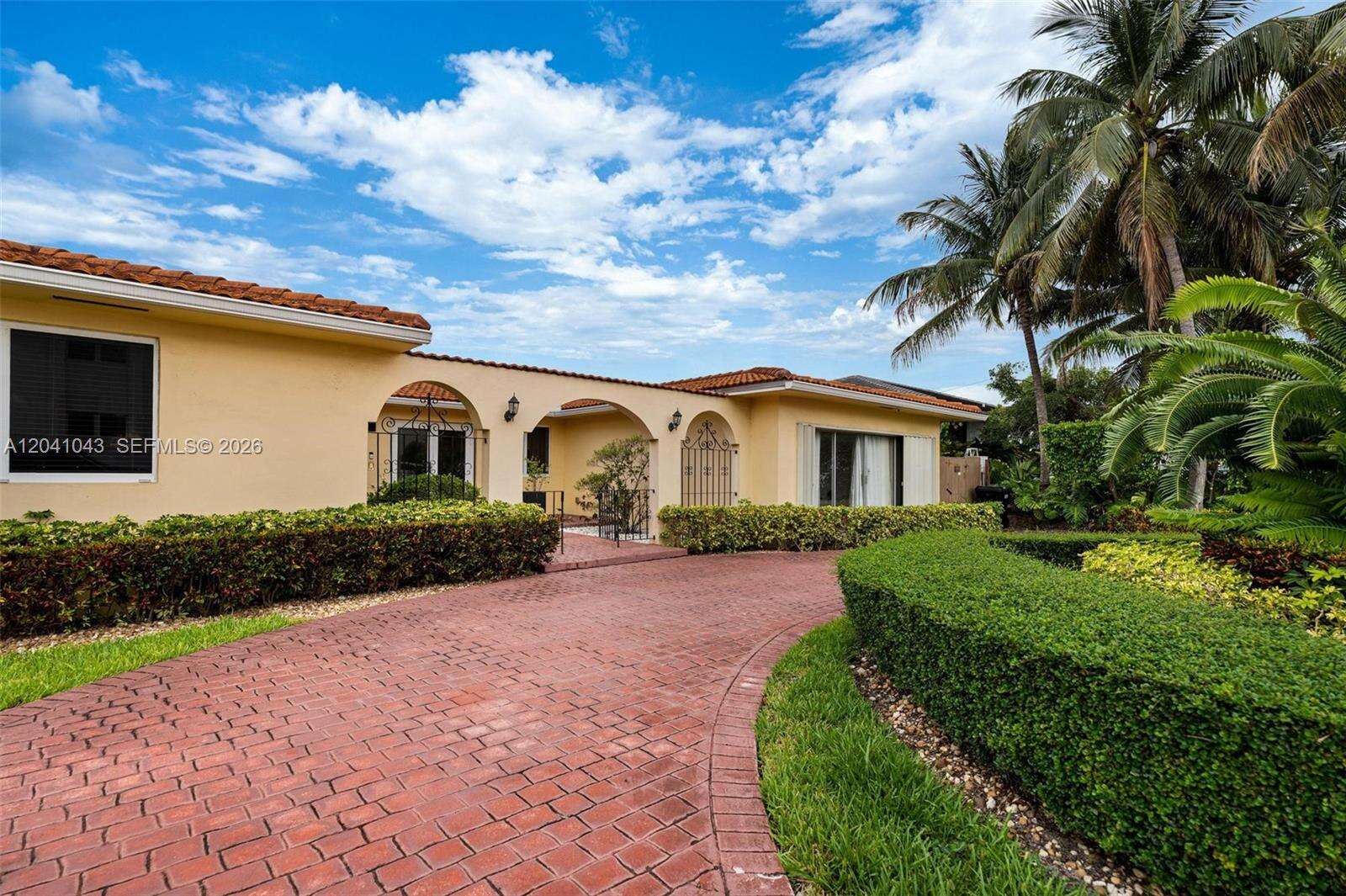 3220 164th St, North Miami Beach, FL 33160 - For Sale photo 5