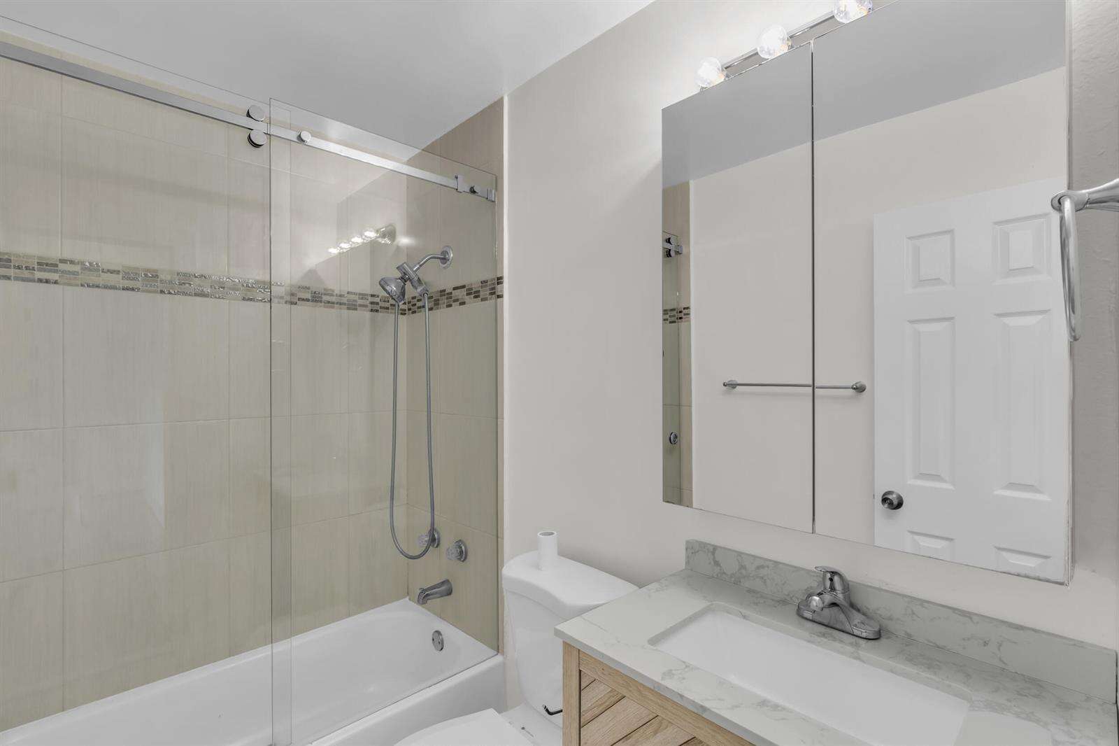 3262 Pierce, Hollywood, FL 33021 - For Sale photo 9