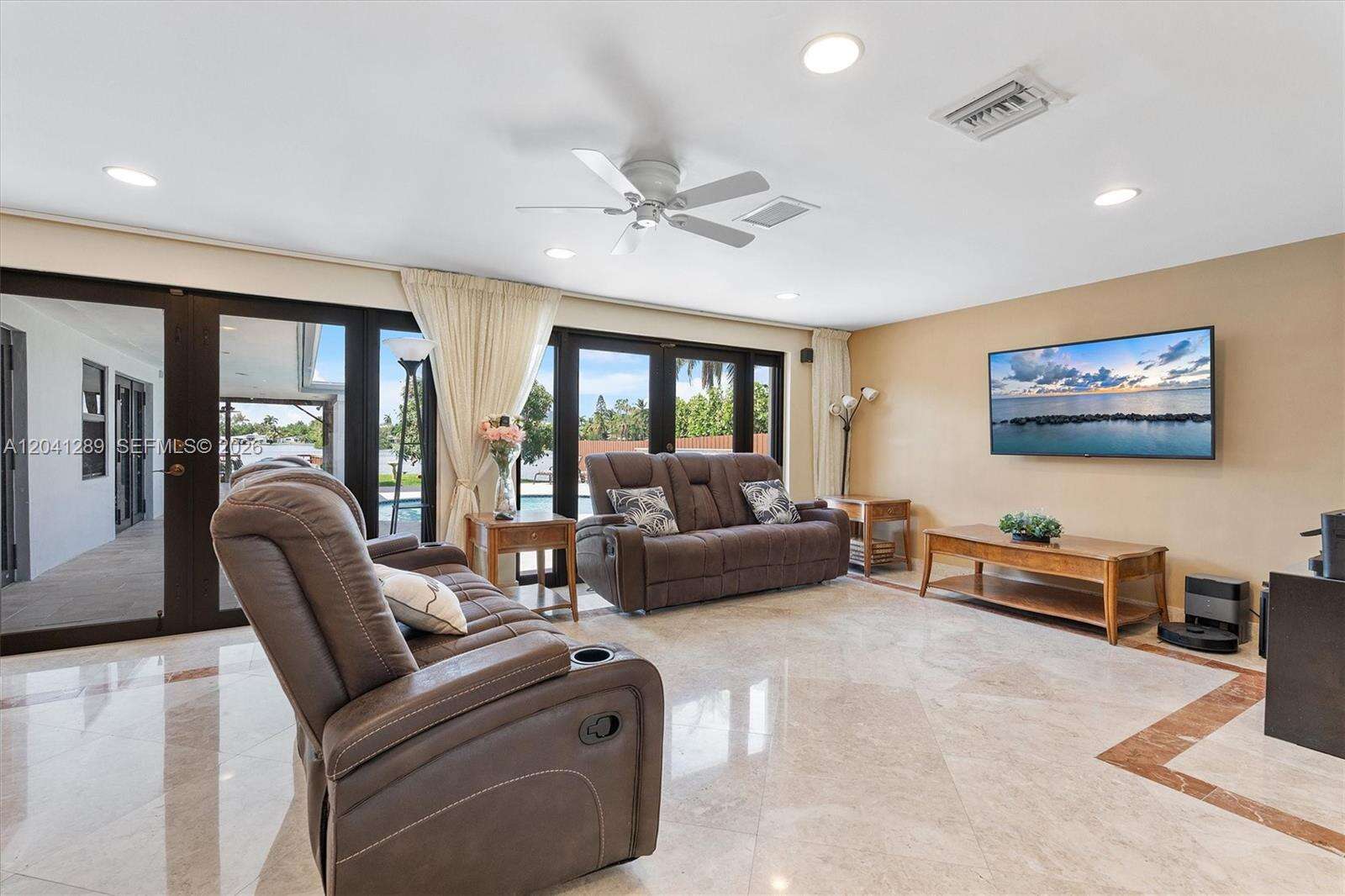 2531 195th St, Miami, FL 33180 - For Sale photo 19
