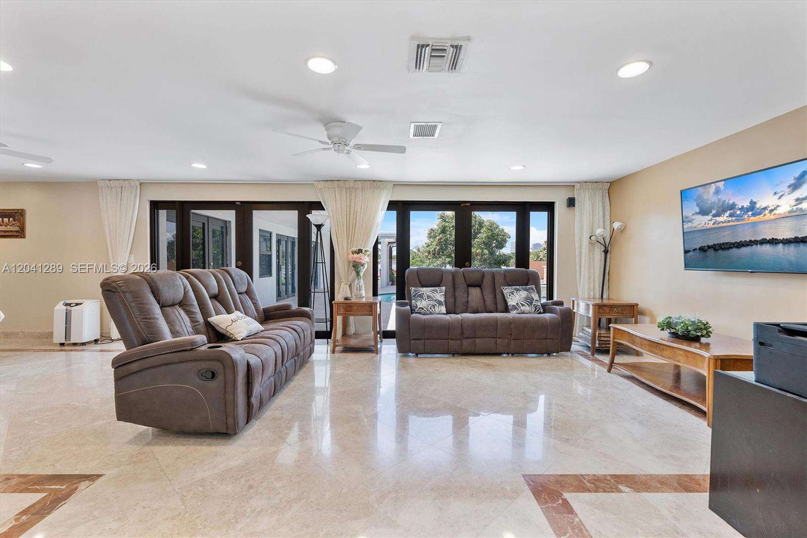 2531 195th St, Miami, FL 33180 - For Sale photo 20