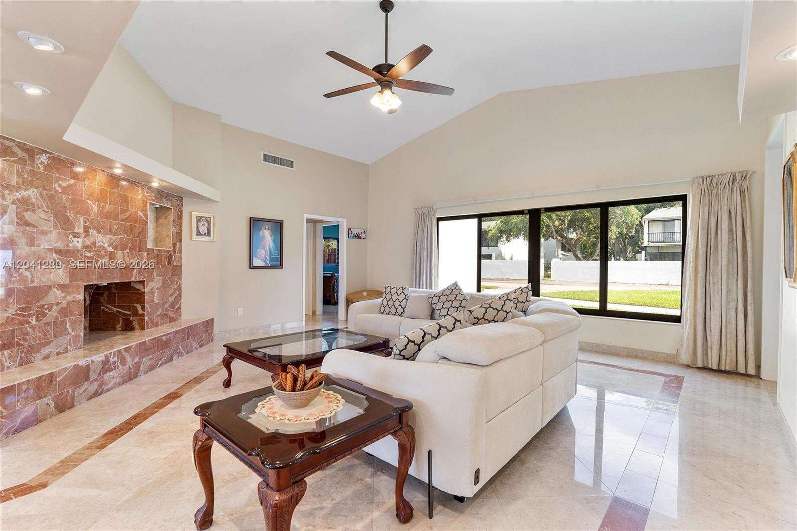 2531 195th St, Miami, FL 33180 - For Sale photo 21