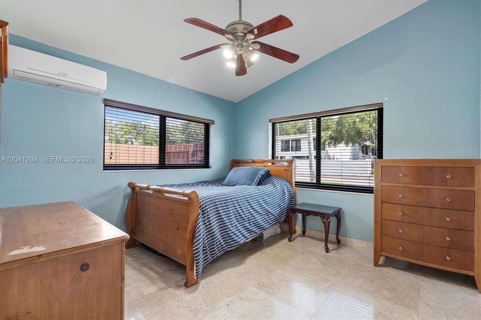 2531 195th St, Miami, FL 33180 - For Sale photo 24