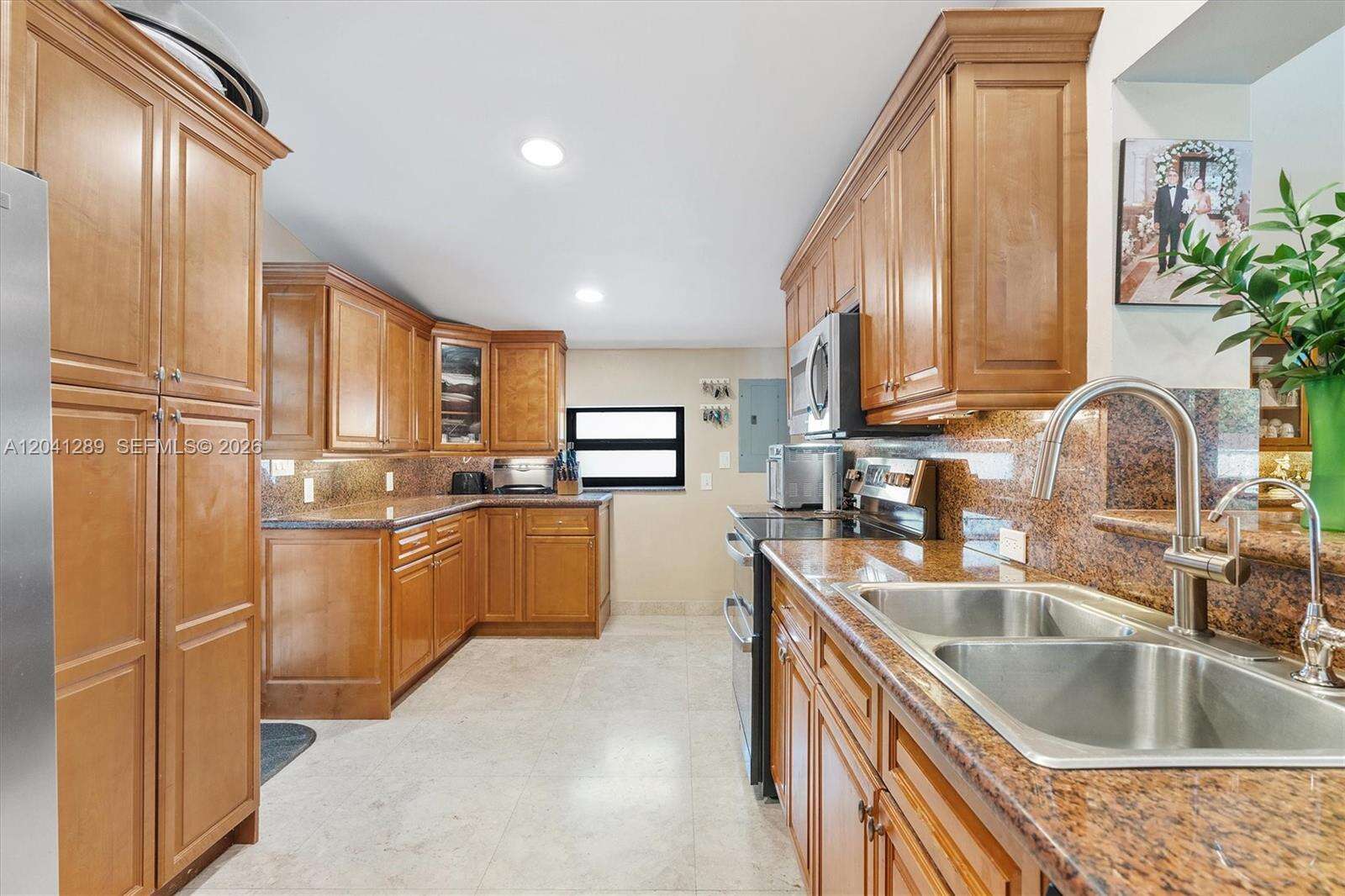2531 195th St, Miami, FL 33180 - For Sale photo 31
