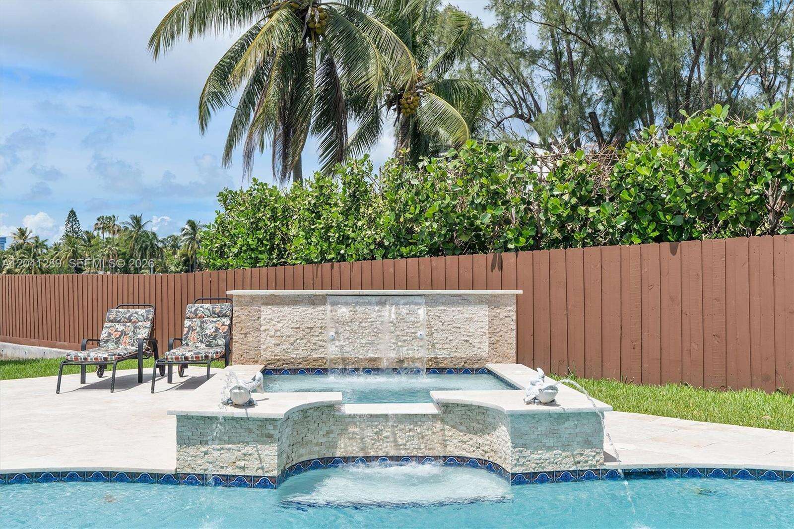 2531 195th St, Miami, FL 33180 - For Sale photo 8