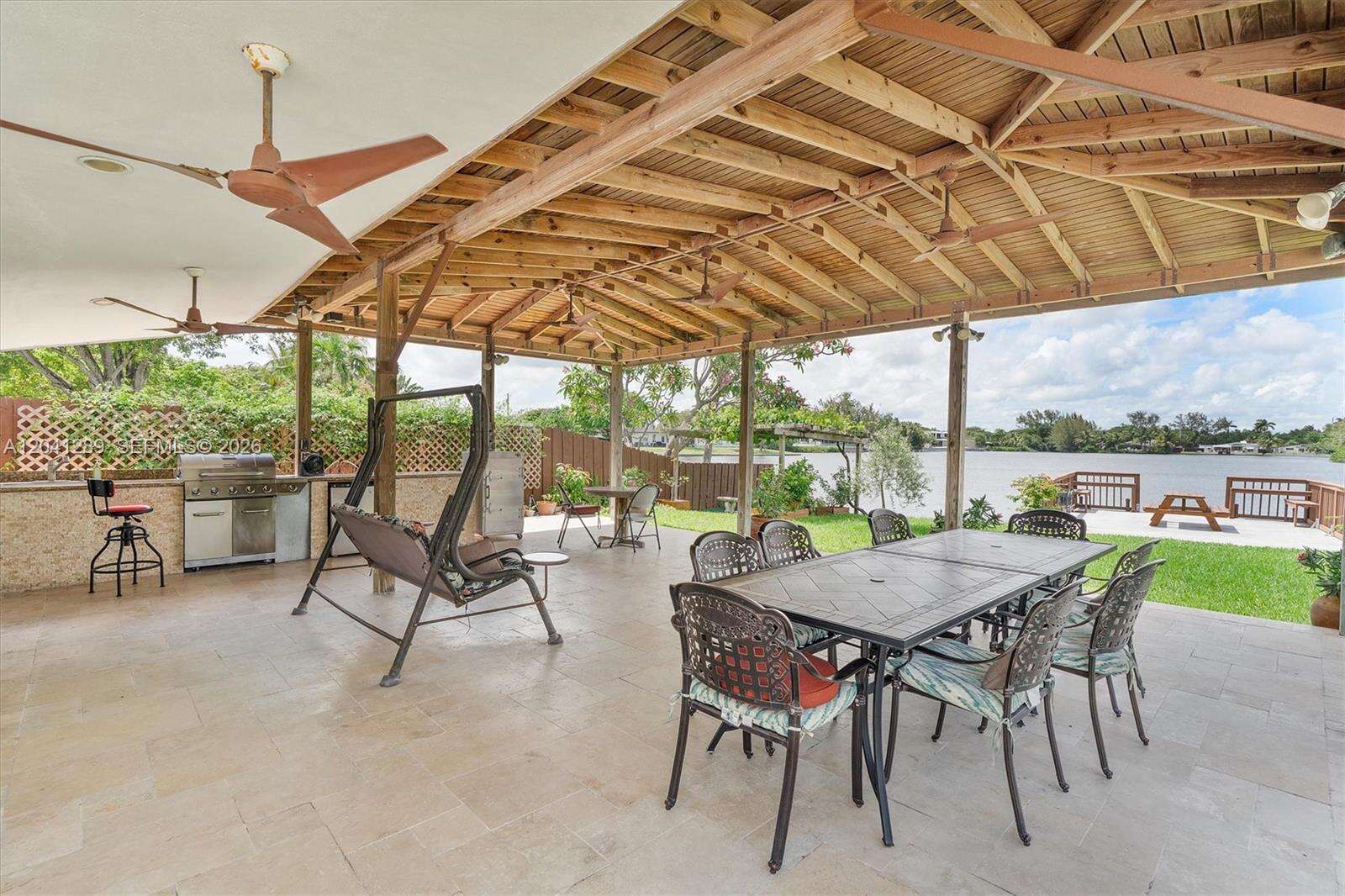 2531 195th St, Miami, FL 33180 - For Sale photo 10
