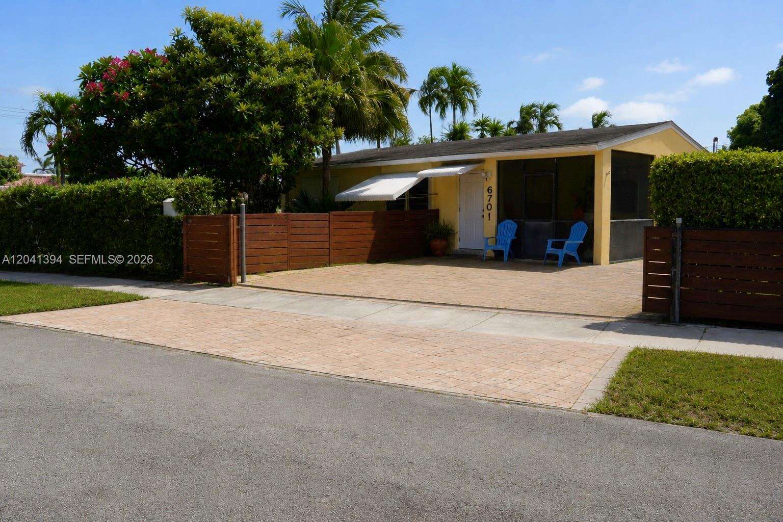 6701 Harding St, Hollywood, FL 33024 - For Sale photo 4