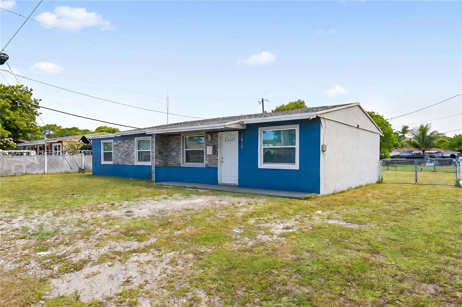 1610 22nd Ave, Hollywood, FL 33020 - For Sale photo 2