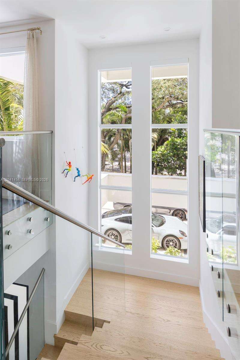 3901 Kumquat Ave, Miami, FL 33133 - For Sale photo 14