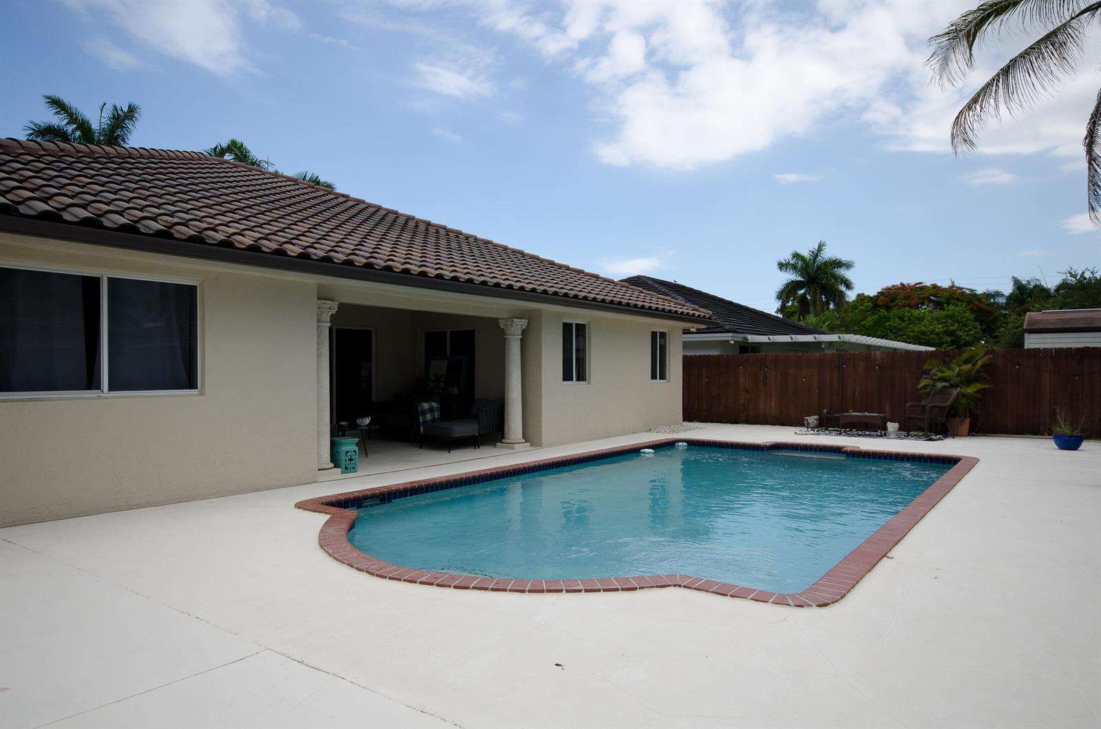 18324 149th, Miami, FL 33187 - For Sale photo 9
