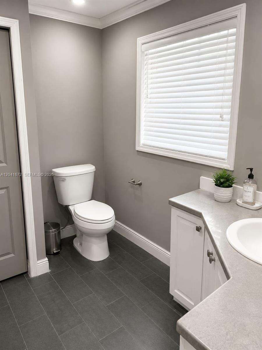 1049 Wyoming Ave, Fort Lauderdale, FL 33312 - For Sale photo 11