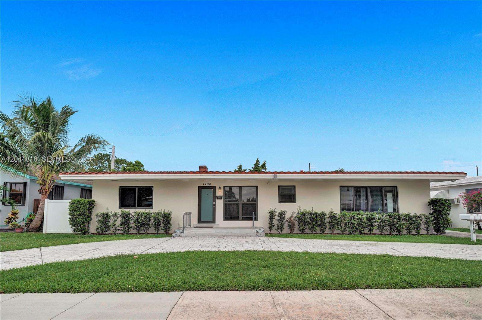1704 Rodman St, Hollywood, FL 33020 - For Sale photo 2