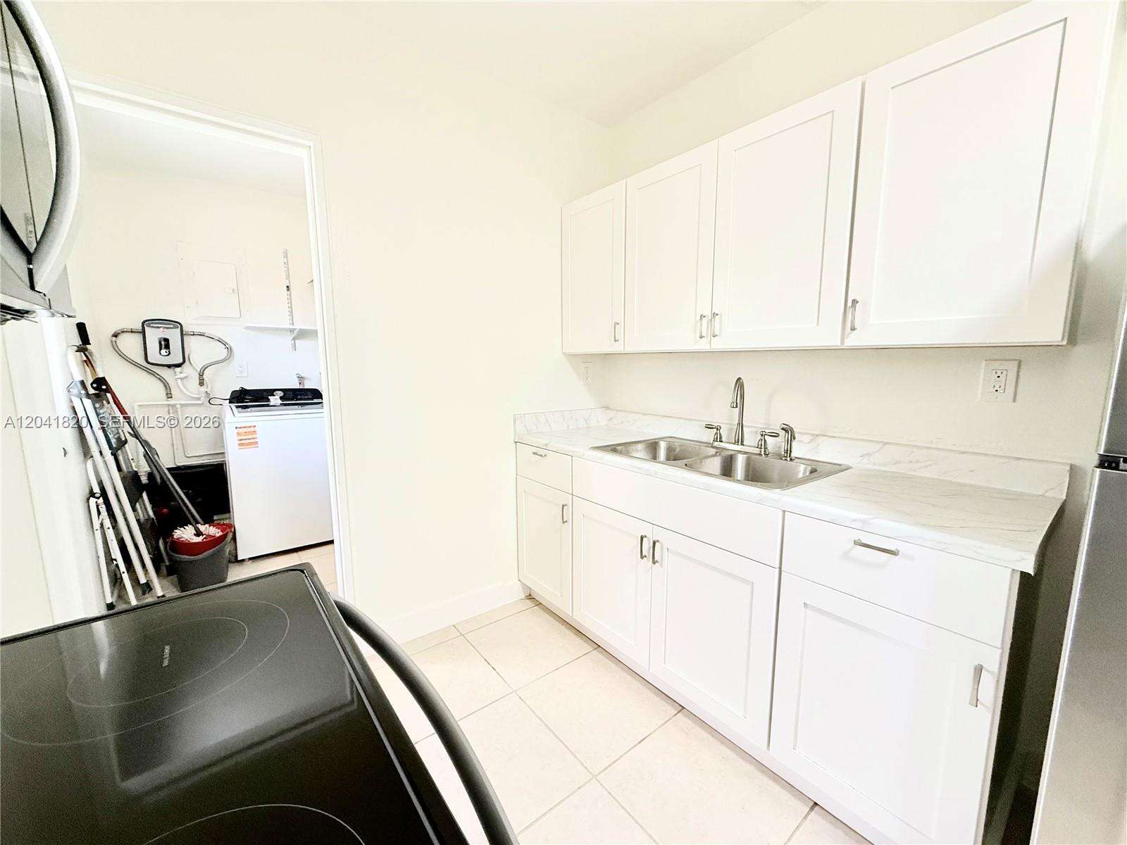 1311 69th Ave, Hollywood, FL 33024 - For Sale photo 2