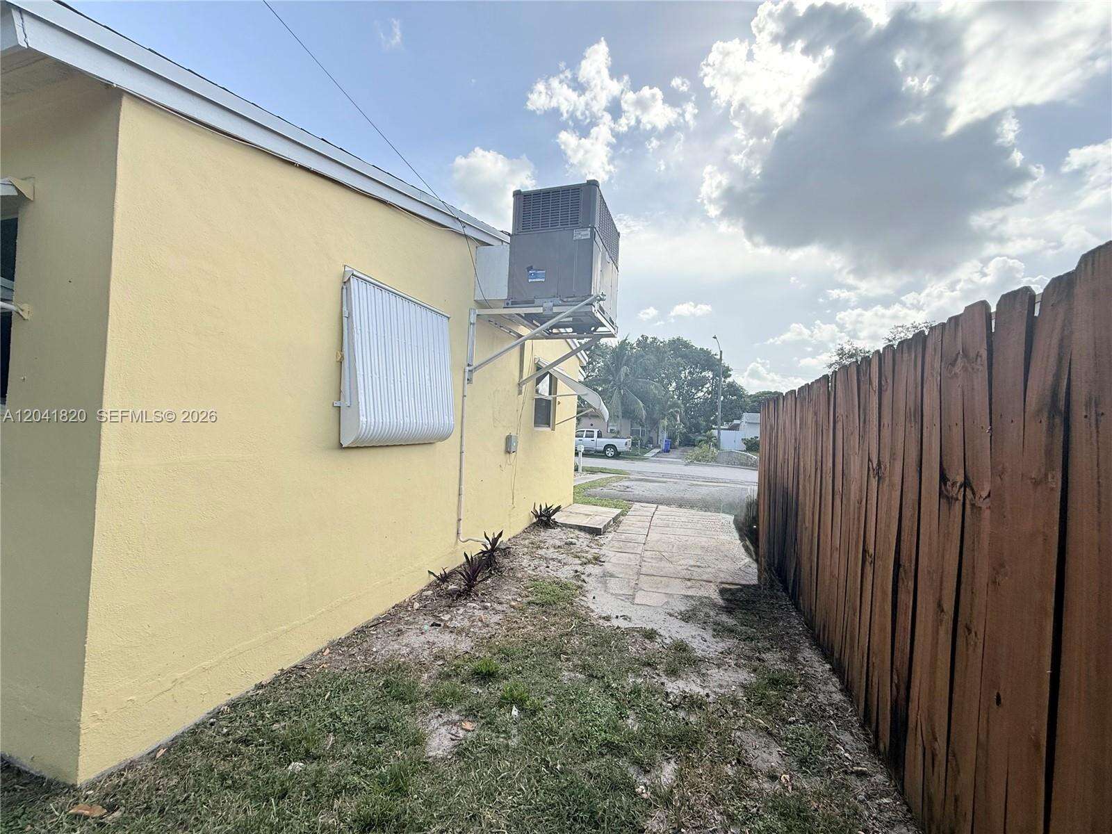 1311 69th Ave, Hollywood, FL 33024 - For Sale photo 33