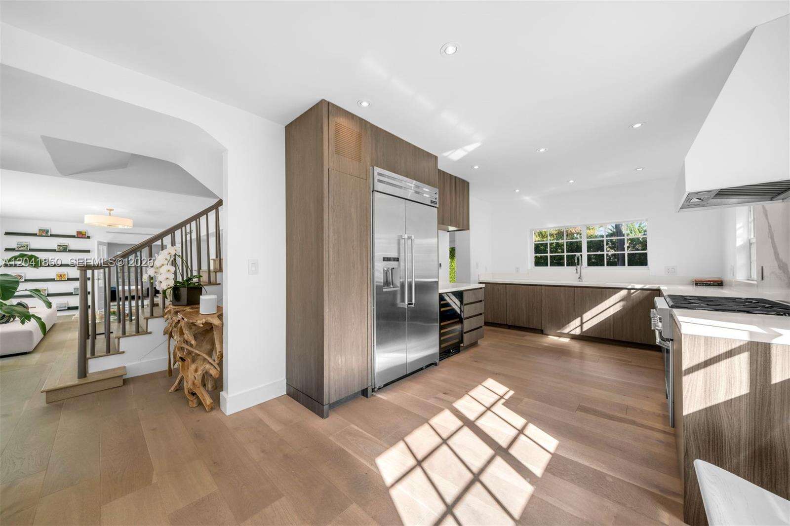 939 47th Ct, Miami Beach, FL 33140 - For Sale photo 15