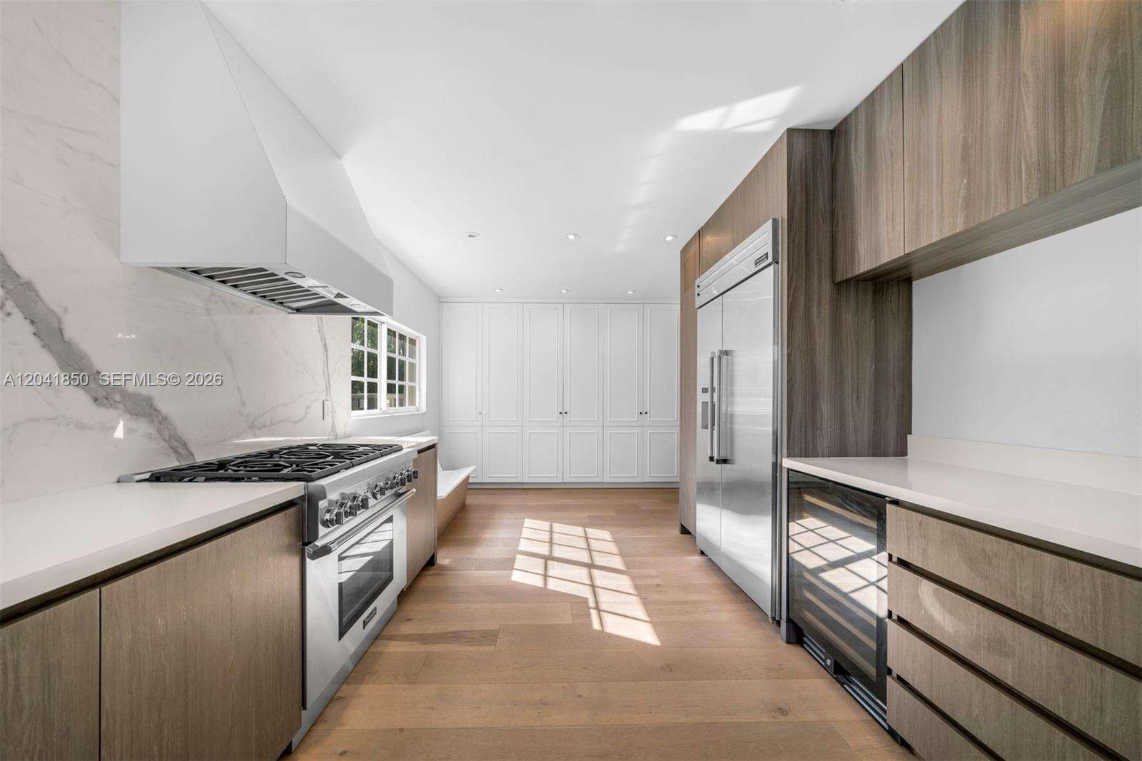 939 47th Ct, Miami Beach, FL 33140 - For Sale photo 17