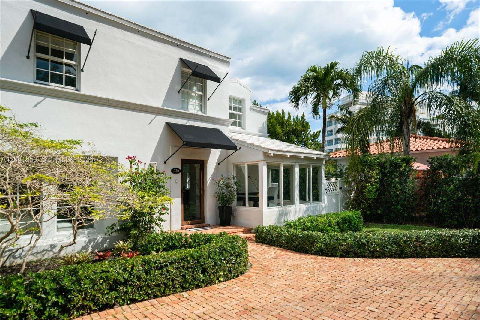 939 47th Ct, Miami Beach, FL 33140 - For Sale photo 3